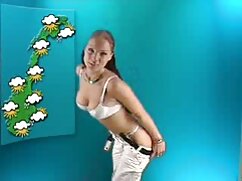 Bombasse sexy baisée sex pornau dans l'anus