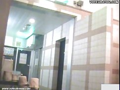 Teen sort de meilleure vidéo porno la douche à la bite