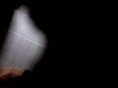 Deux adolescents chauds jouent vidéo youporn à des jeux anaux